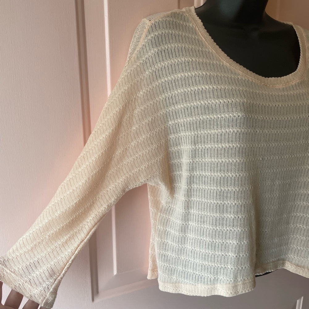 Chloe K Mesh/Knit Style Scoop Neck Light Pink Blouse-Size Small - Picture 2 of 11